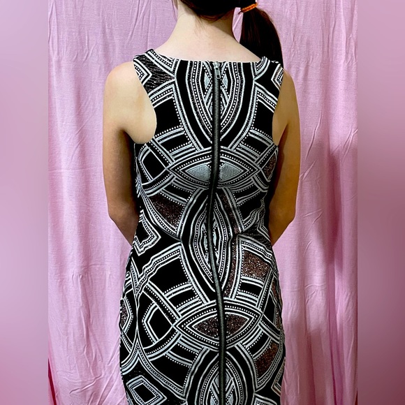 WORN ONCE ONLY! Speechless brand, party dress, prom dress, Junior size 0 - Picture 2 of 4